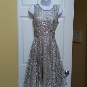 Betsy & Adam midi dress